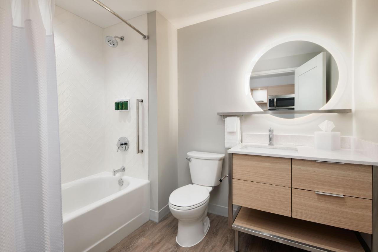 Towneplace Suites By Marriott Tampa Casino Area Orient Park Luaran gambar