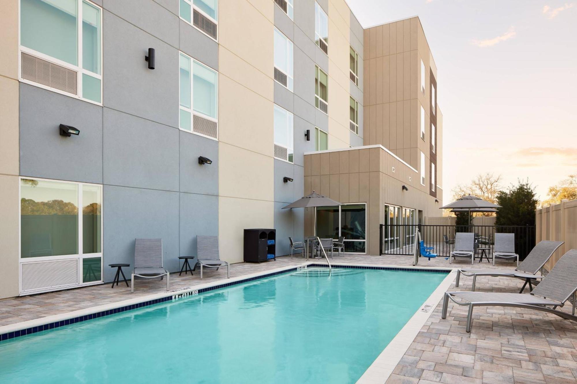 Towneplace Suites By Marriott Tampa Casino Area Orient Park Luaran gambar